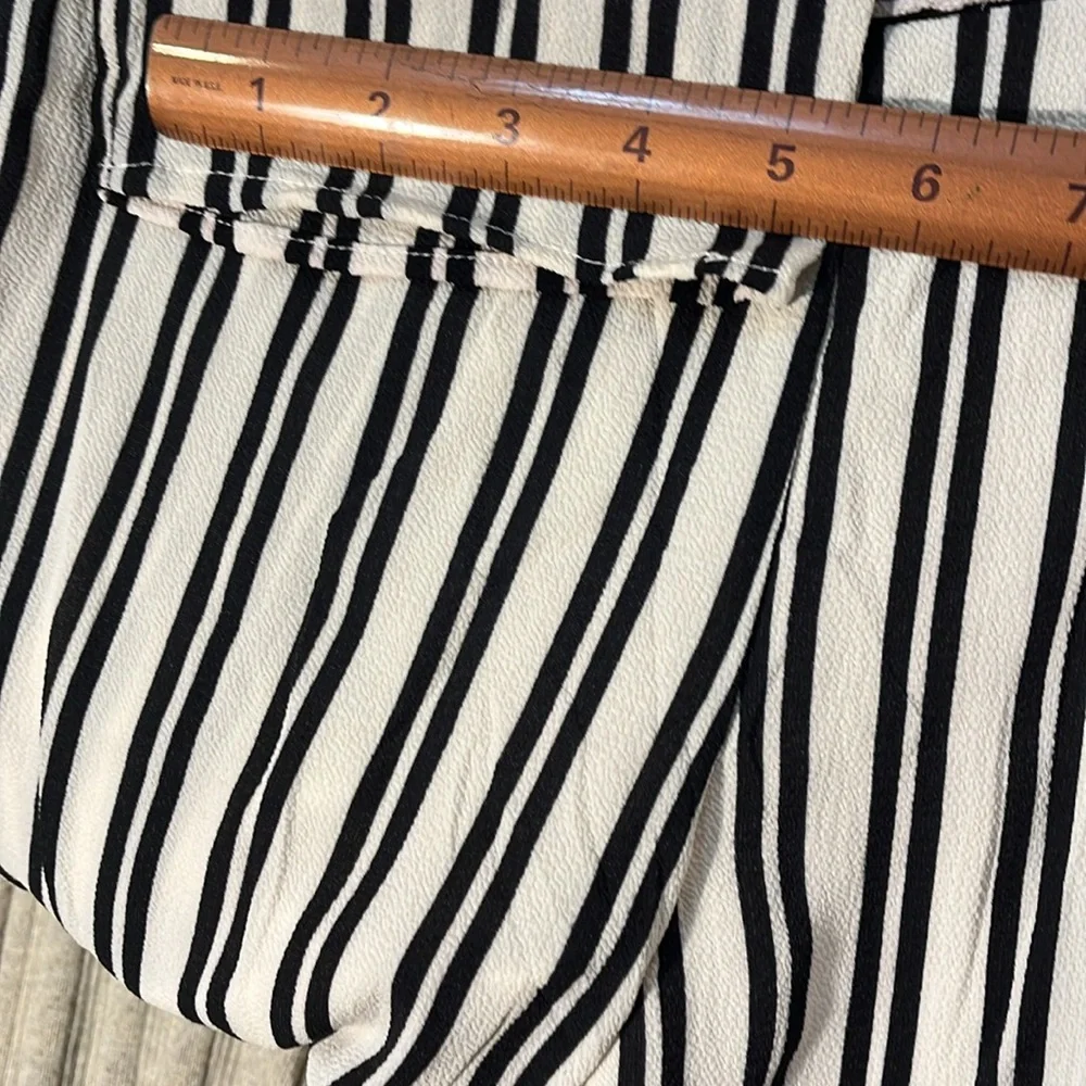 Pull On Back Elastic 1/2 liner Inside Striped Pants - Picture 8 of 8